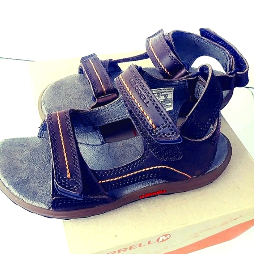 New Kids Side Kick Strap Sandals Size 12